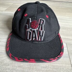 Air Jordan Mad as a Mars‎ Hare Strapback Hat YOUTH Black Red Kids Boys